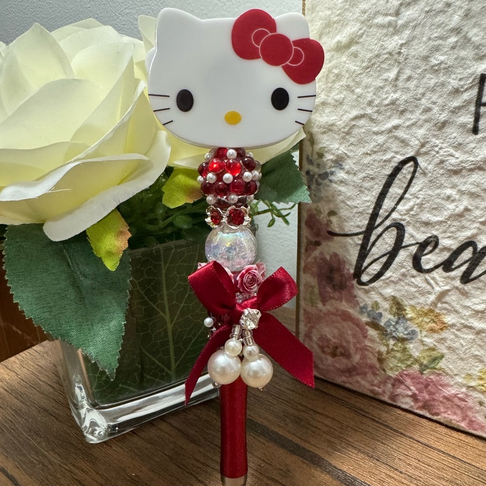 🛑SOLD🛑Red Hello Kitty Fancy Beaded Pen